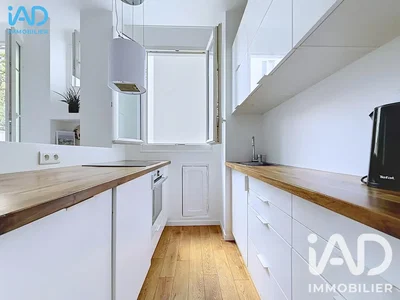 Küche; holzboden, tageslicht, moderner stil, küchengeräte