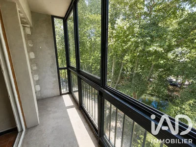 Balcon; vue, lumière naturelle