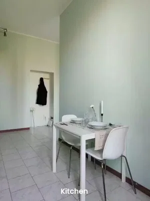 Küche; fliesenboden, tageslicht