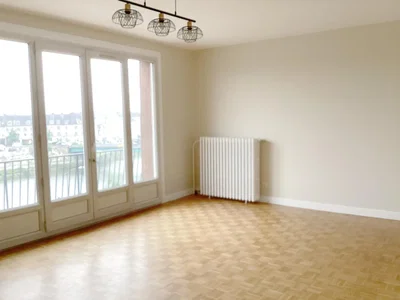 Salon; vue, lumière naturelle