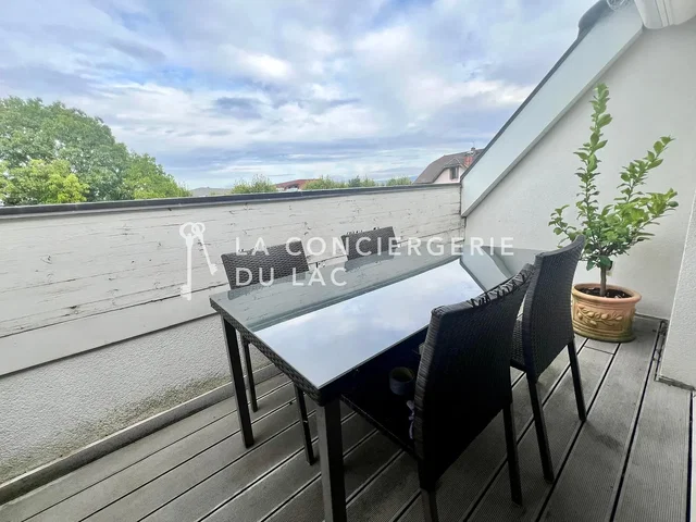 Terraza; vista, luz natural