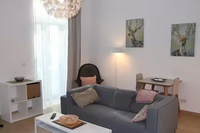 Salón; luz natural, estilo moderno