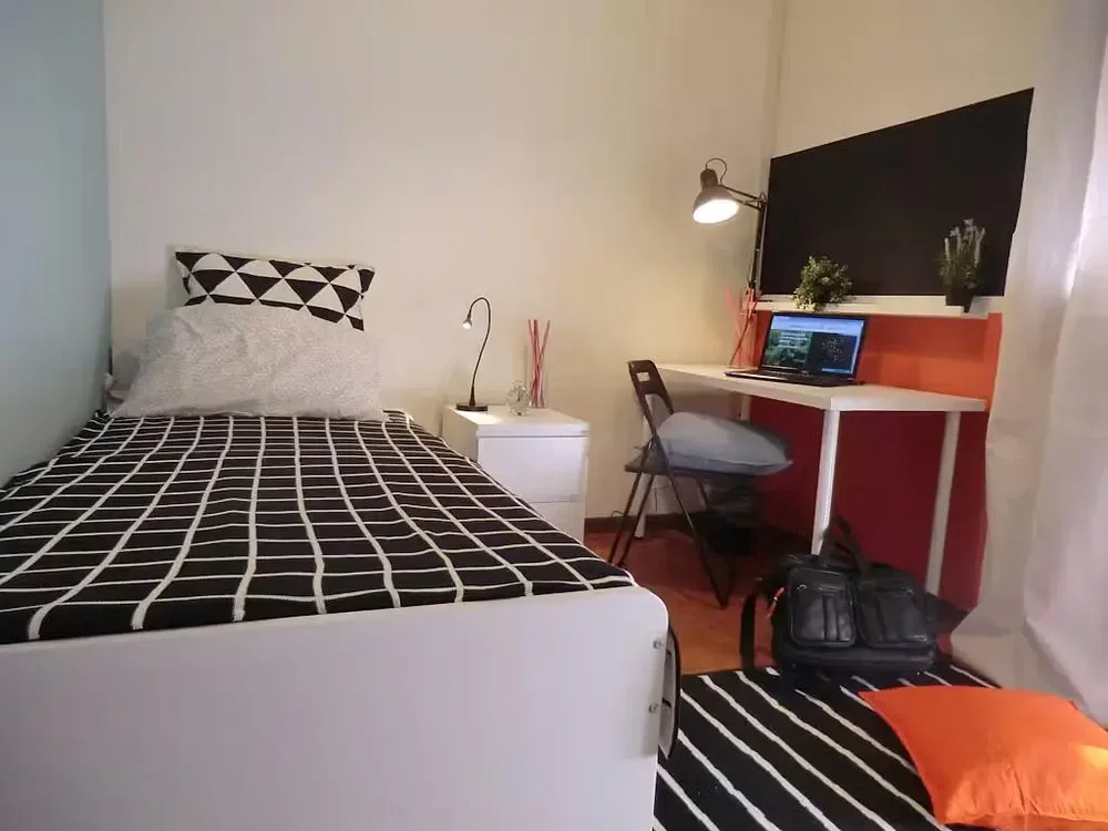 Chambre; lumière naturelle, style moderne