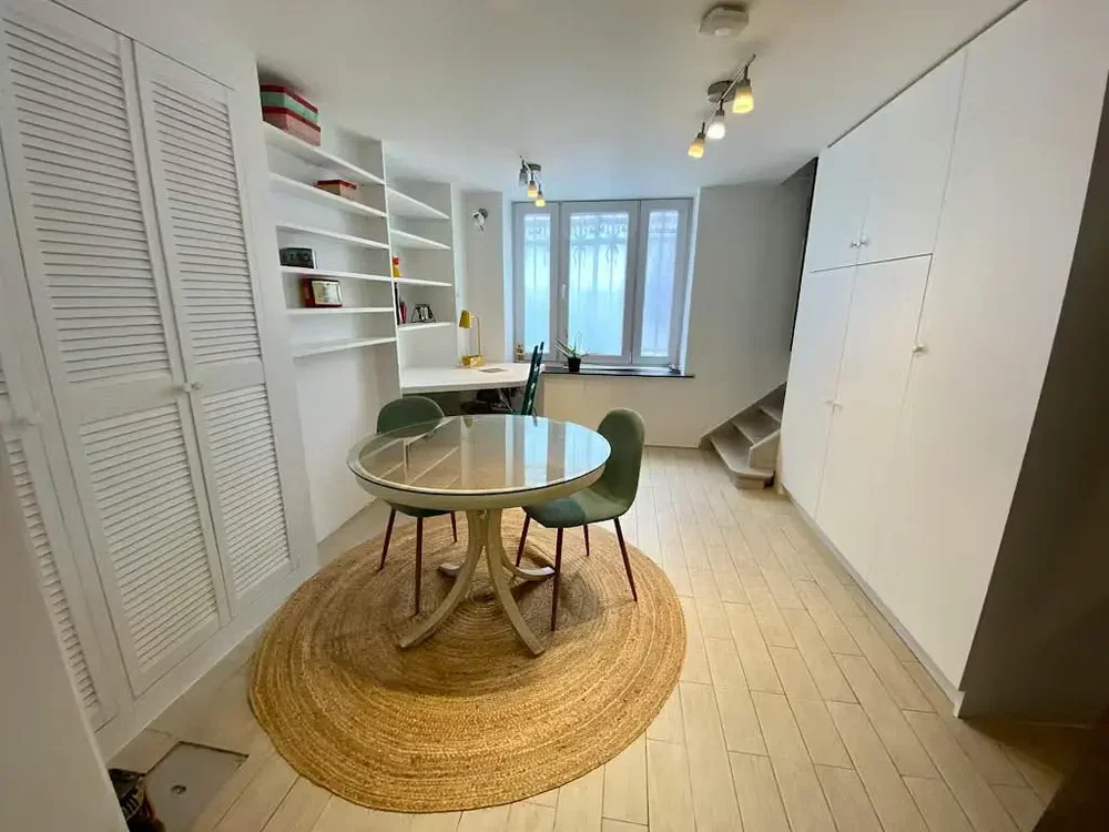 Salon; parquet, lumière naturelle