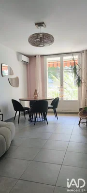 Dnevna soba; prirodno svjetlo, pločice