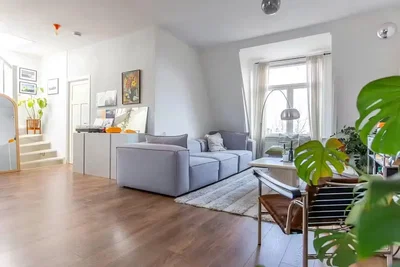 Salon; lumière naturelle, parquet