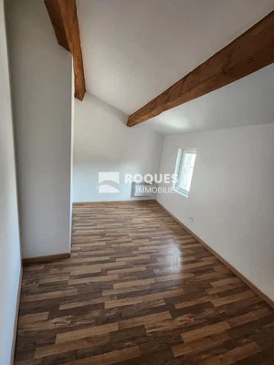 Otro; vigas de madera, suelo de madera, luz natural