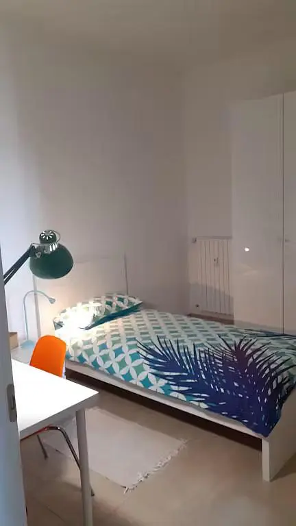 Schlafzimmer; tageslicht, fliesenboden