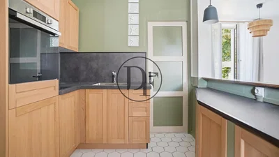 Cuisine; électroménager, parquet