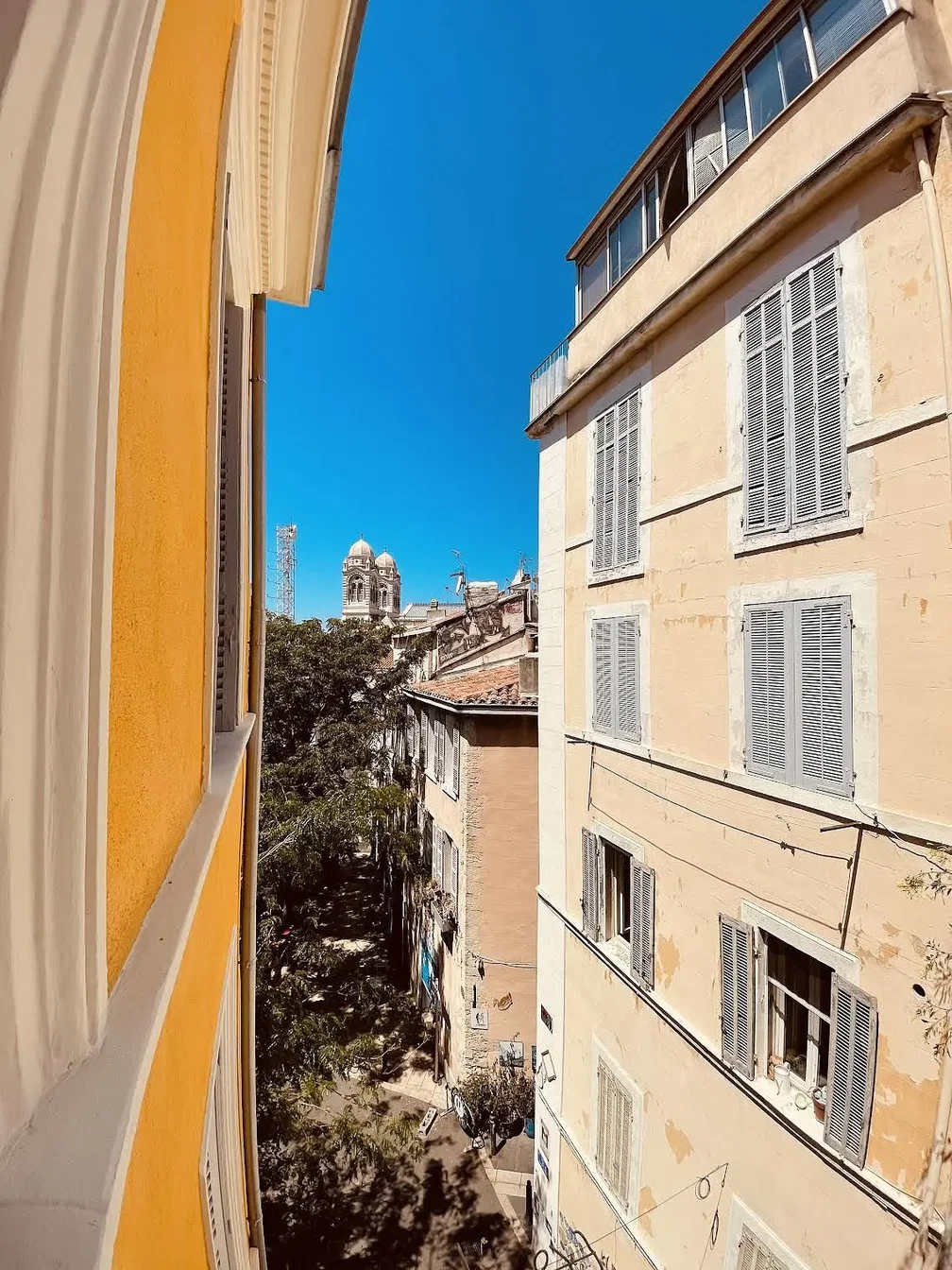 Balcone; vista, luce naturale