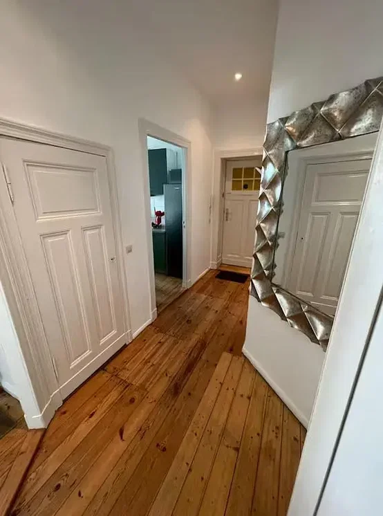 Cloakroom; wood floor, natural light