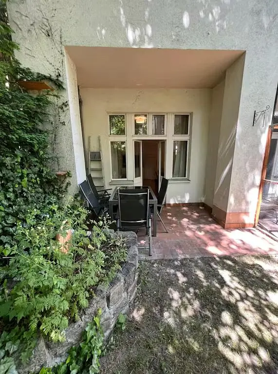 Terrace; natural light, needs renovation