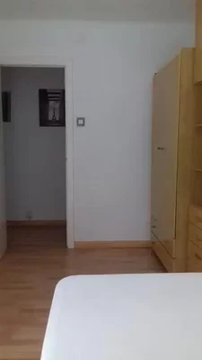 Chambre; parquet, lumière naturelle