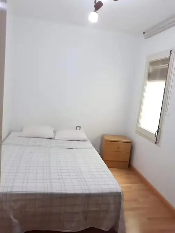 Chambre; parquet, lumière naturelle