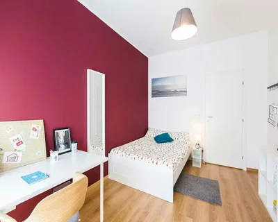Chambre; parquet, lumière naturelle