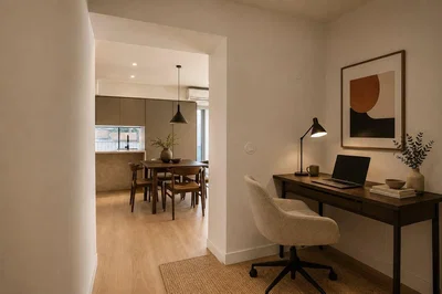 Oturma odası; modern stil, ahşap zemin, doğal ışık, tadilatlı