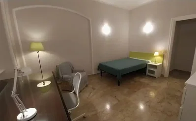 Schlafzimmer; fliesenboden, tageslicht