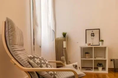 Living room; wood floor, natural light, modern style