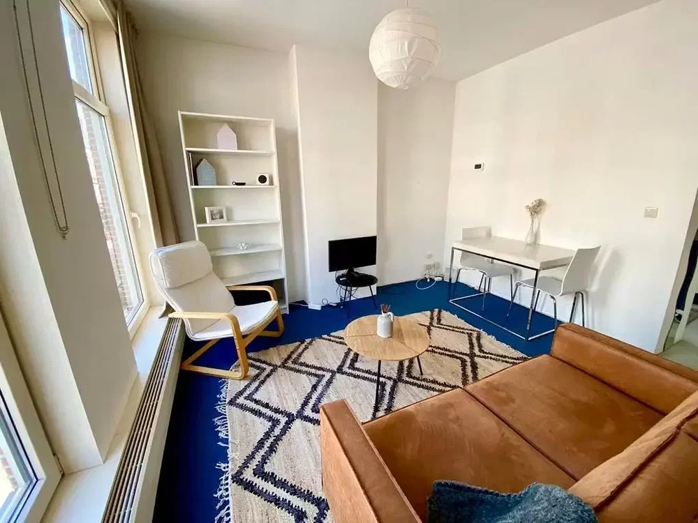 Soggiorno; luce naturale, stile moderno