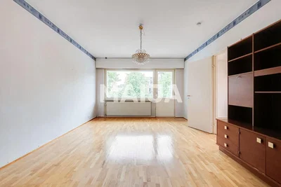 Salon; parquet, lumière naturelle