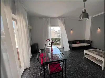 Oturma odası; manzara, doğal ışık