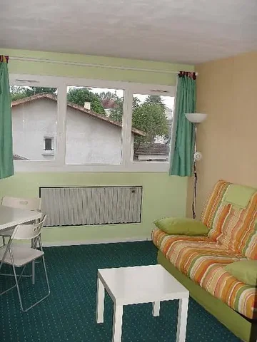 Dnevna soba; prirodno svjetlo, pločice