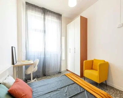 Schlafzimmer; tageslicht, holzboden