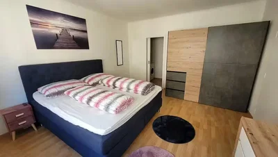 Chambre; parquet, lumière naturelle