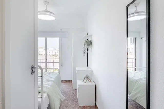 Bedroom; natural light, view