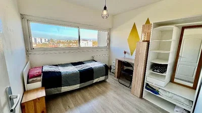 Yatak odası; manzara, doğal ışık