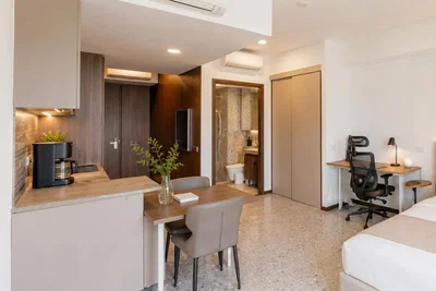 Chambre; électroménager, lumière naturelle, style moderne
