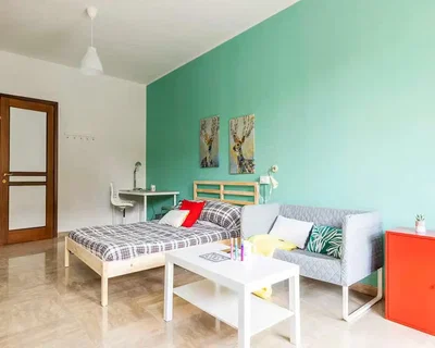 Chambre; lumière naturelle, carrelage