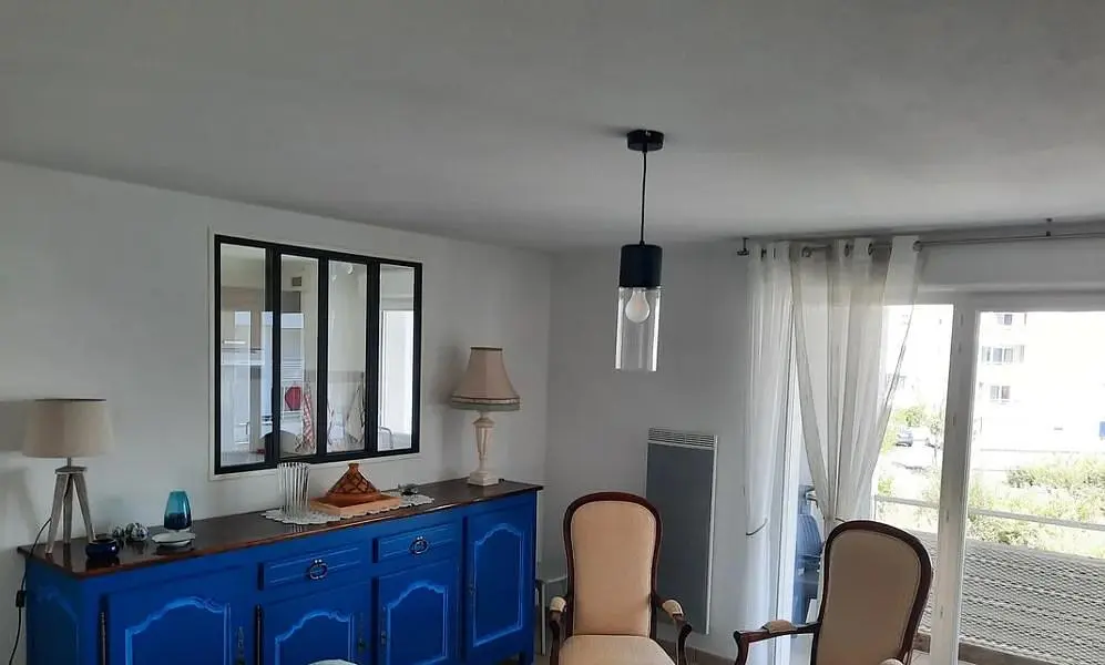 Dnevna soba; prirodno svjetlo, moderni stil
