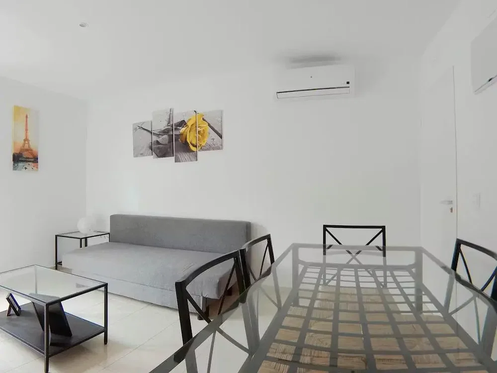 Woonkamer; natuurlijk licht, moderne stijl