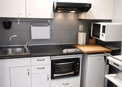 Cuisine; électroménager, lumière naturelle