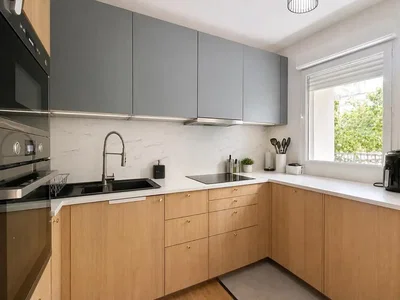 Cuisine; électroménager, lumière naturelle, style moderne