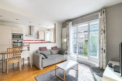 Salon; lumière naturelle, parquet, style moderne