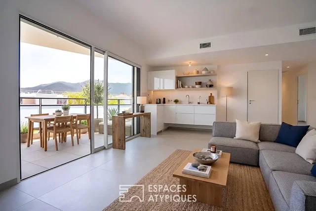 Living room; view, natural light, modern style