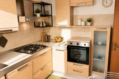 Cucina; elettrodomestici, luce naturale, stile moderno, ristrutturato