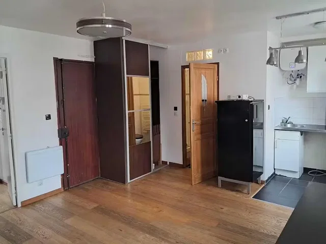 Kitchen; kitchen appliances
