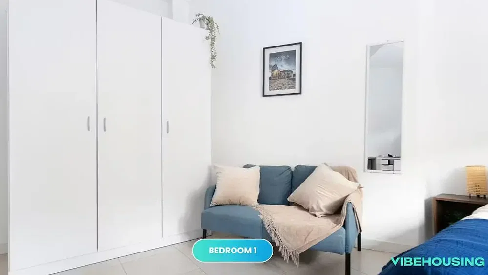Bedroom; natural light, modern style