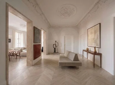 Wohnzimmer; tageslicht, hohe decken, renoviert, moderner stil