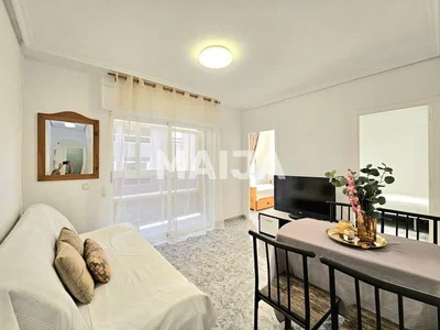 Wohnzimmer; tageslicht, moderner stil