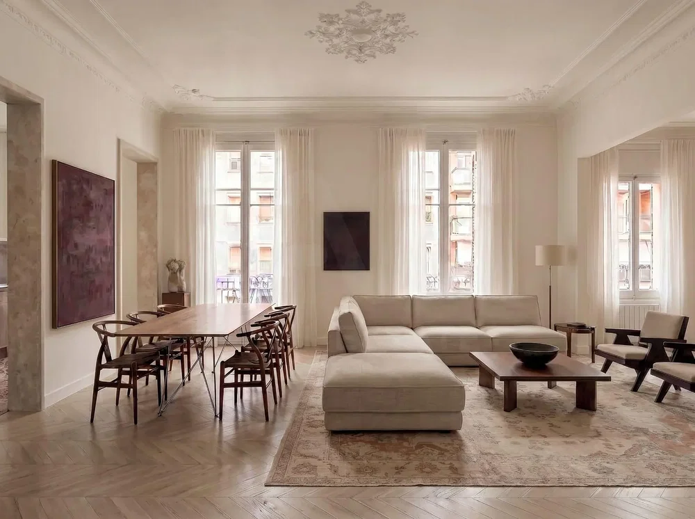Wohnzimmer; tageslicht, holzboden, moderner stil