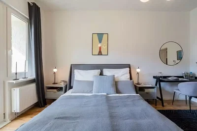 Camera da letto; luce naturale, stile moderno