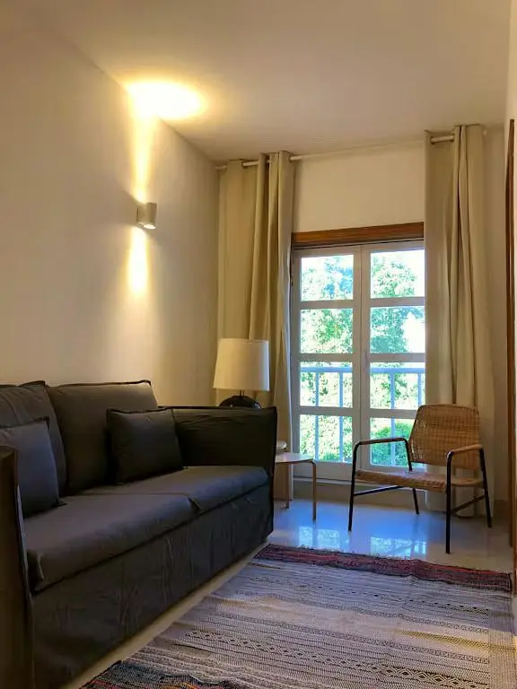 Dnevna soba; prirodno svjetlo, pločice