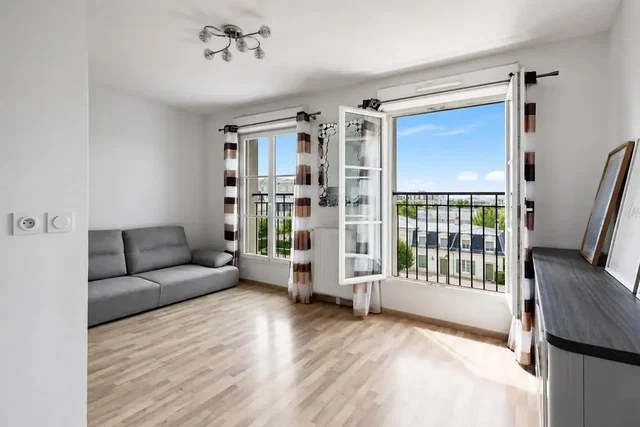 Salon; lumière naturelle, vue, parquet