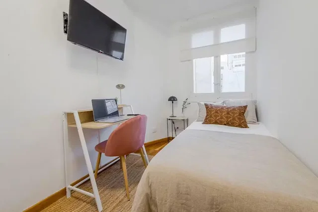 Bedroom; wood floor, natural light