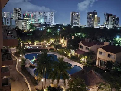 Casa e arredores; vista, luz natural