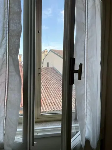 Balcone; vista, luce naturale